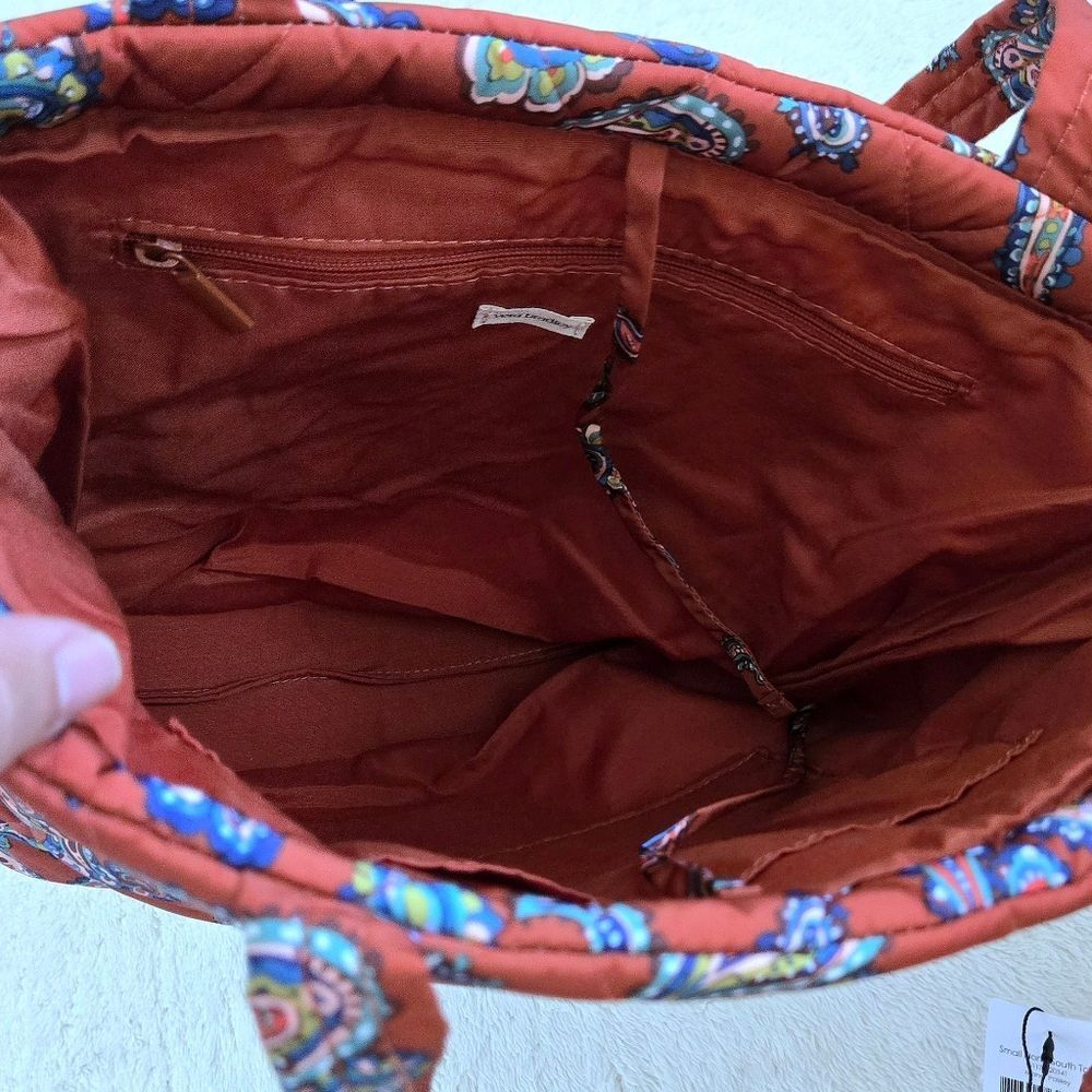 Vera Bradley Small "North⬆️ South⬇️" Tote - NWT - Picture 9 of 16